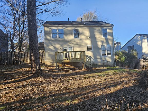 3rd image of 1044 Traymore Dr