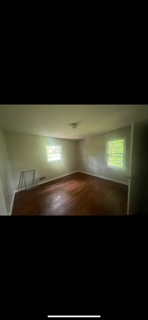 926 Westside Blvd 3bed/1bath $1295 — Photo 4