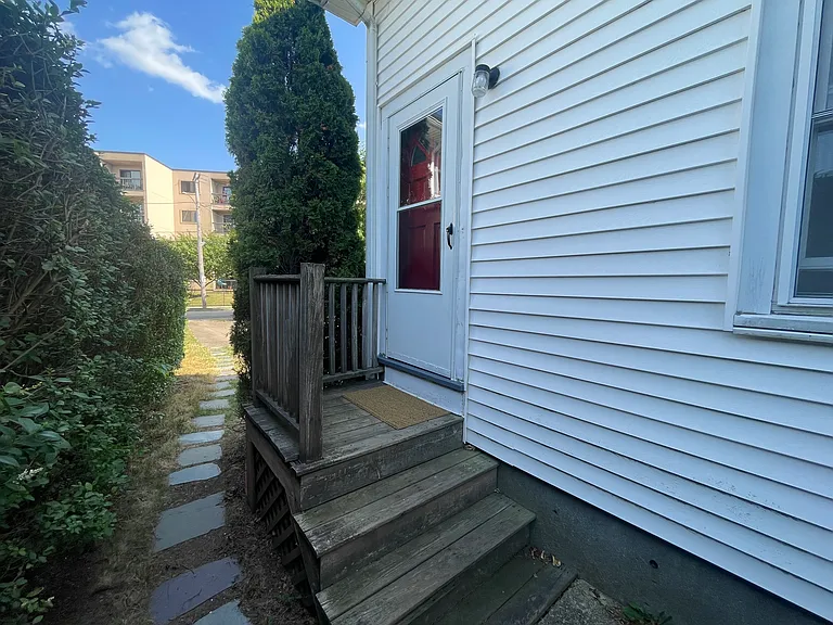 178 Vassall St #2 — Photo 8