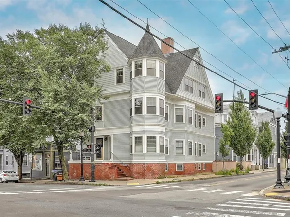 156 Broadway St #4, Providence, RI 02903