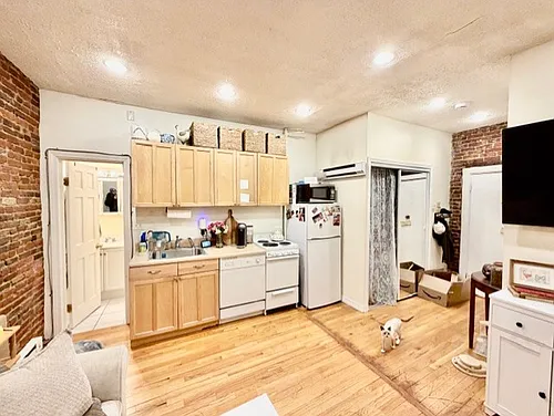 40 Anderson St #11 Photo 1