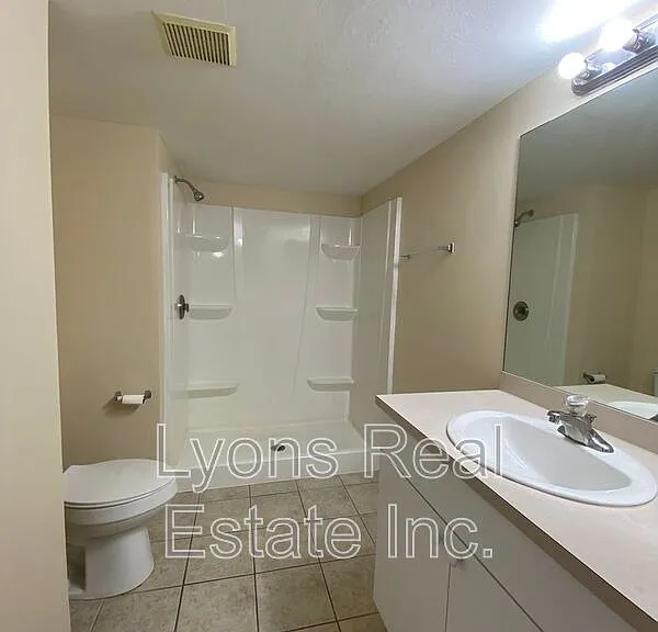 3806 SW 7th Pl #102 — Photo 17