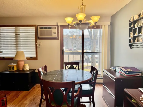 4300 Trenton Ln N #2120, Plymouth, MN 55442