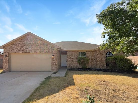 172 Hirth Dr, Crowley, TX 76036
