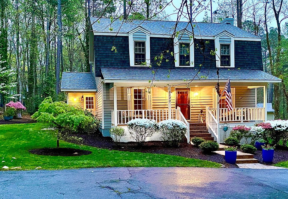 Fully Furnished 3BR / 2.5BA in Quiet, Wooded Leesville Neighborhood _ Raleigh 27613
*Walking distance to schools