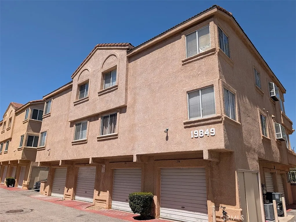 Building Photo - 19849 Sandpiper Pl #133
