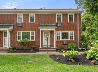 60 Lake St APT E, Winchester, MA 01890