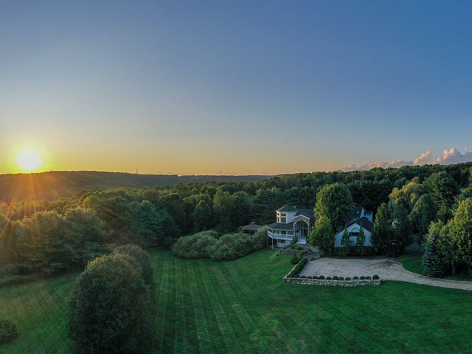 20 Grassy Hill Road