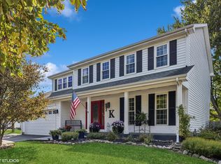 882 Horseshoe Ct, Carol Stream, IL