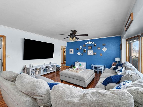 5th image of 2827 Fillmore Ln