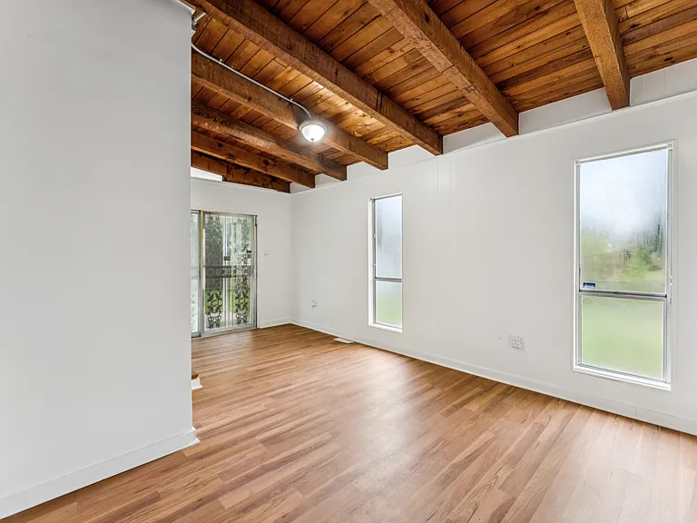 417 Price Dr — Photo 31