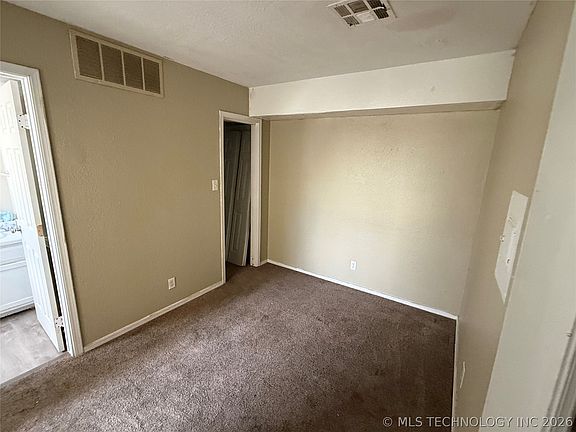 3rd image of 1808 E 66th Pl #D301