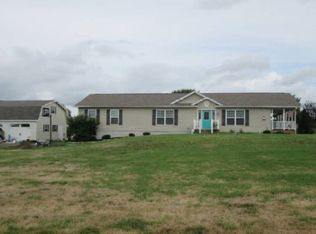 2 Wild Oaks Dr, Salem, NJ 08079