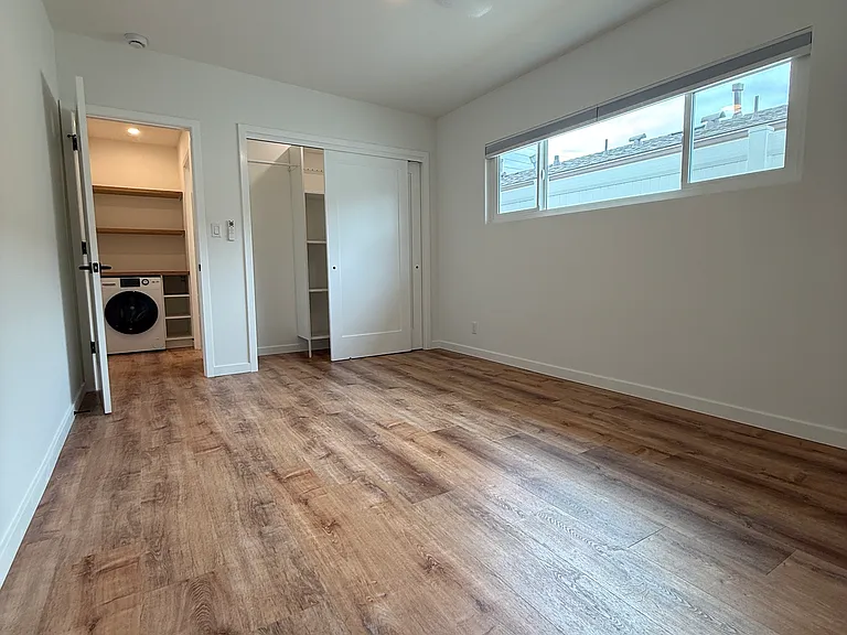 1509 N Hollywood Way #B — Photo 24