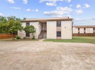 1601 Brentwood Dr #B, College Station, TX 77840