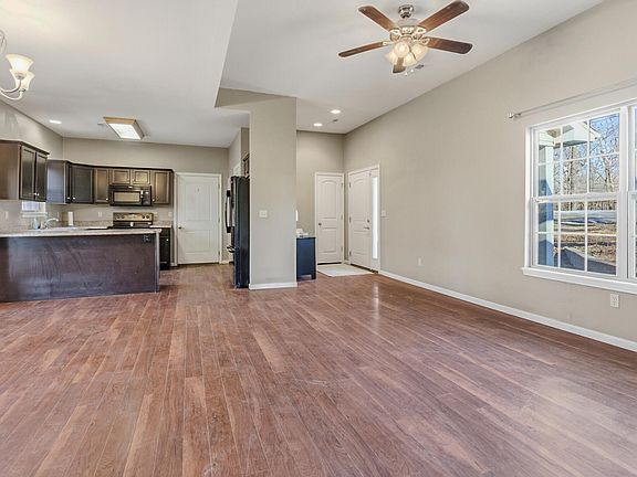 4th image of 7750 W Hughes Rd