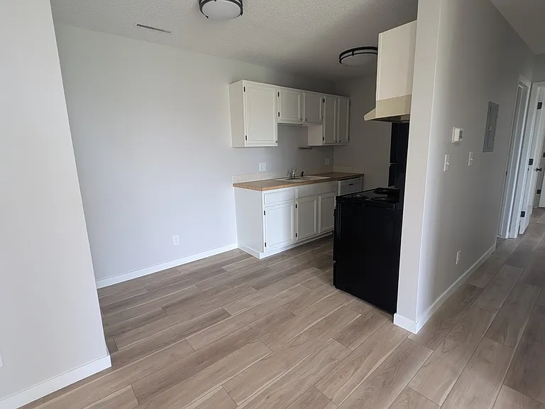 2121 Greene St #B17 — Photo 2