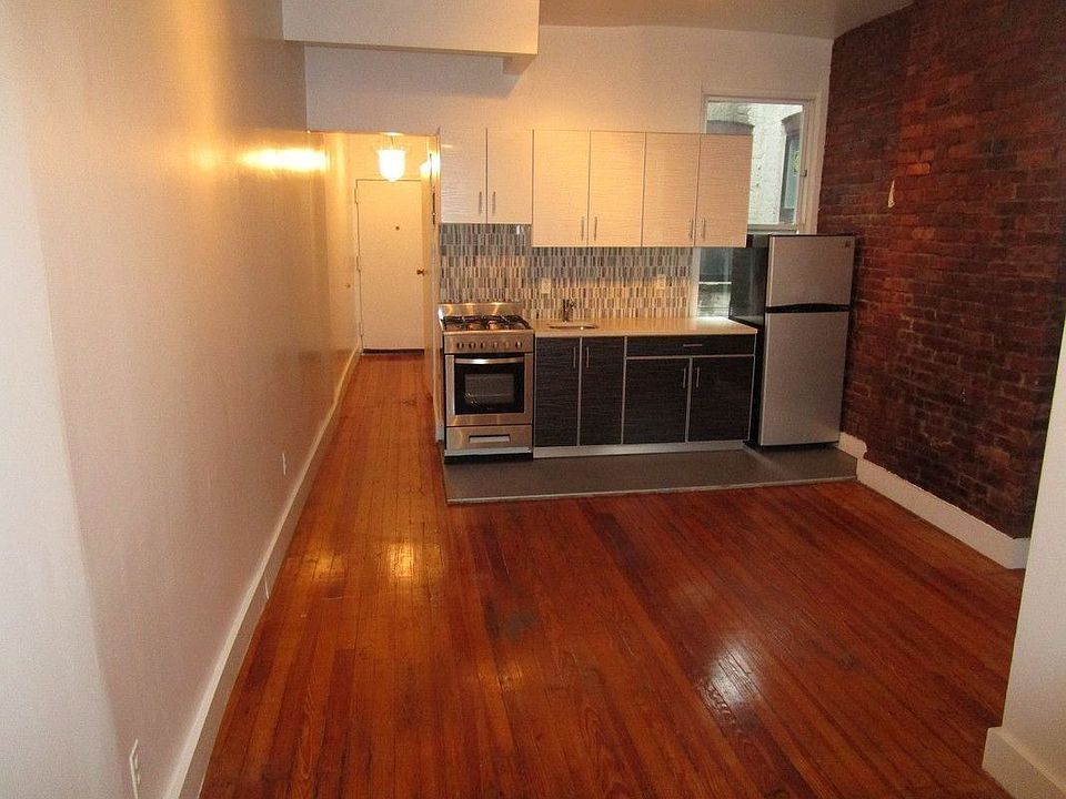 2nd image of 629 Wilson Ave #3J
