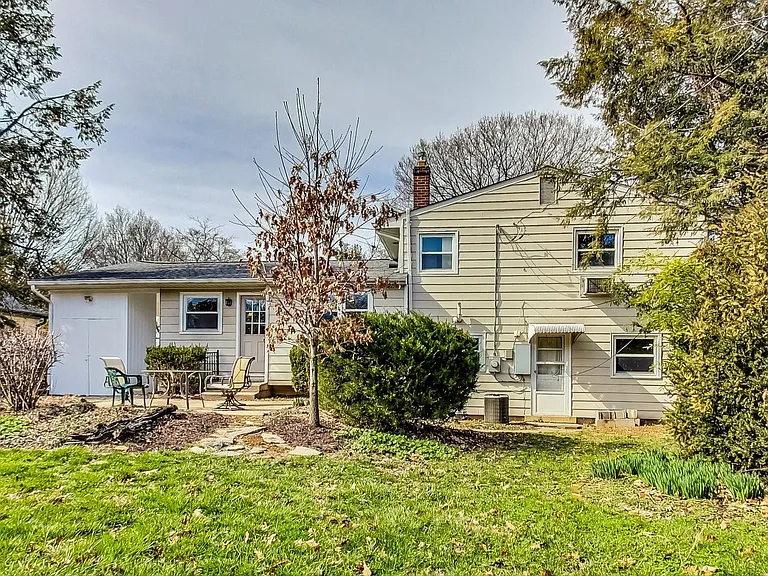 1208 Pinewood Dr — Photo 38