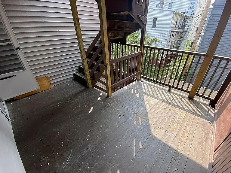 68 Middle St #2 — Photo 6