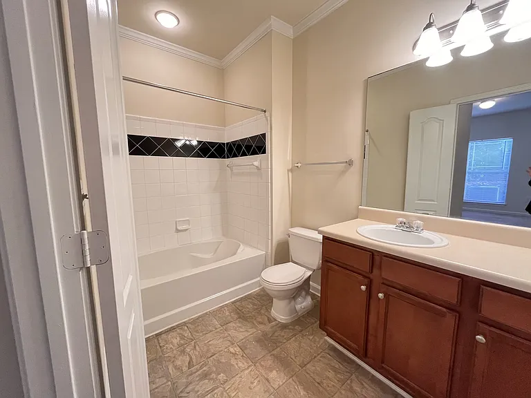 Wesley Kensington Apartments at Stonecrest — Photo 189