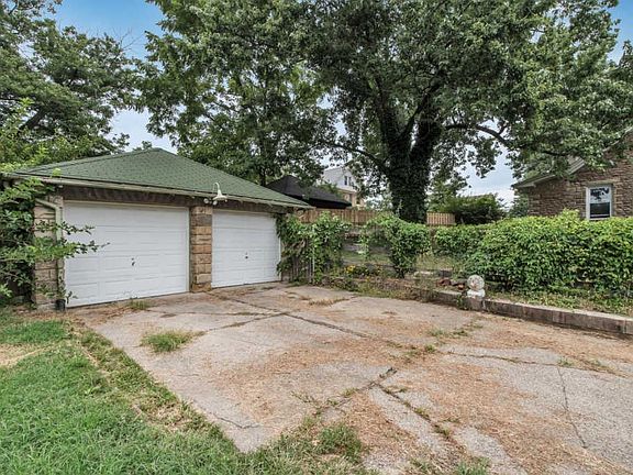 5th image of 3643 Mayfield Ave