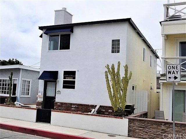 1st image of 121 38th St