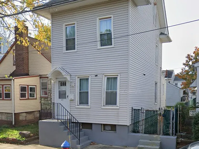 413 William St — Photo 6