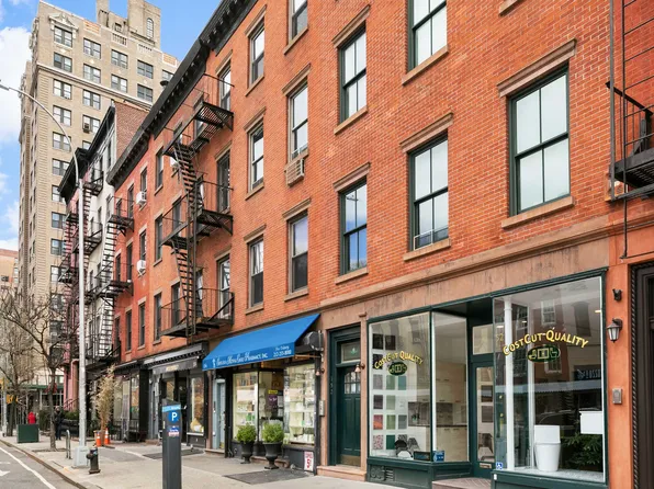 154 9th Avenue image 1 of 9