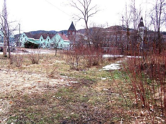 5th image of Railroad Street #182