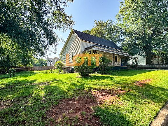 3rd image of 1 Pelzer St