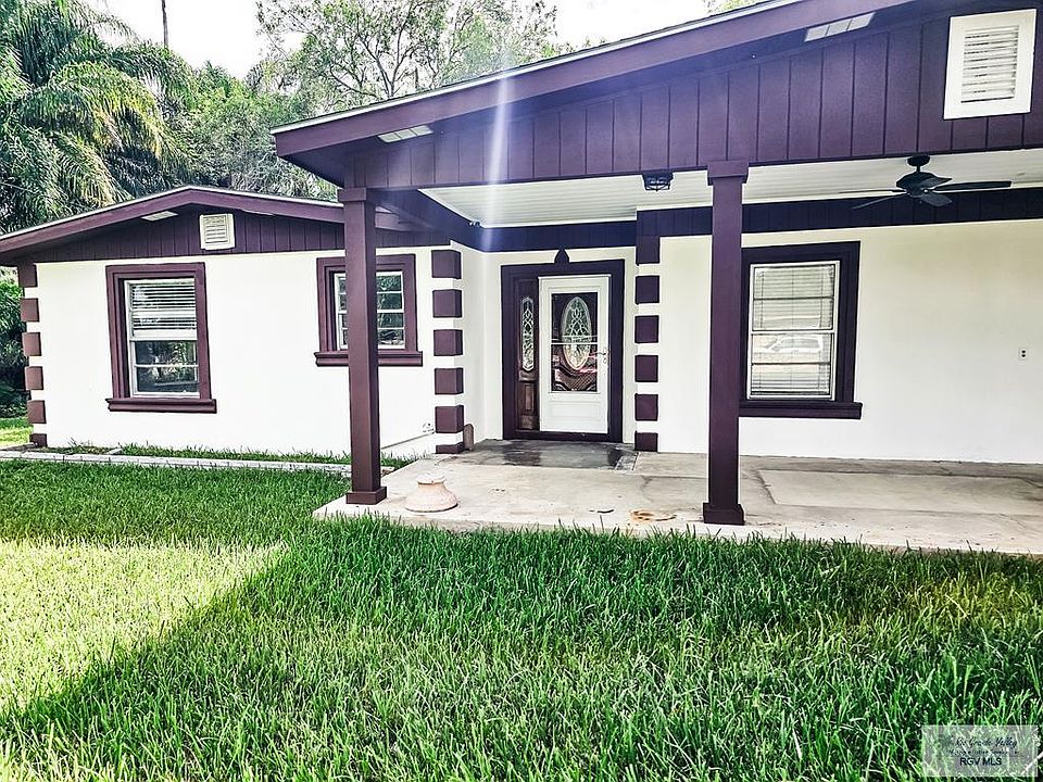 1st image of 30 Acacia Lake Dr