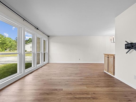 4th image of 18345 Ashlea DRIVE