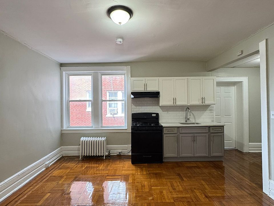 1st image of 20 Columbia Ave #304