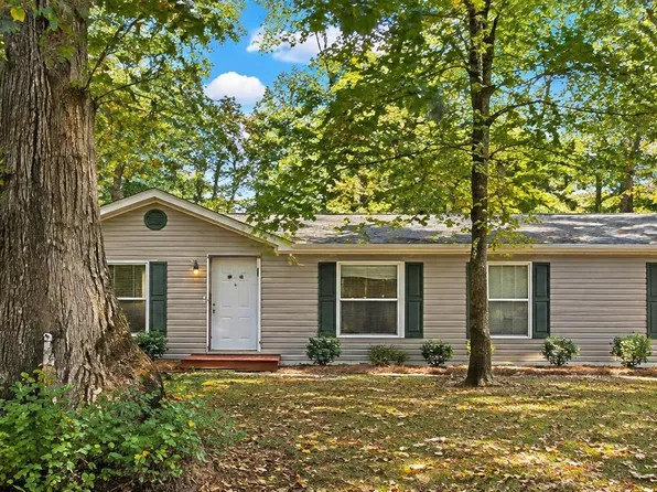 505 53rd St, Pullman, MI 49450