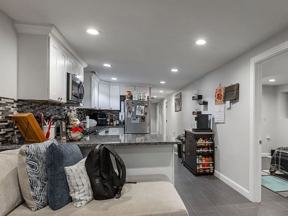 3rd image of 2651 W Armitage Ave #G