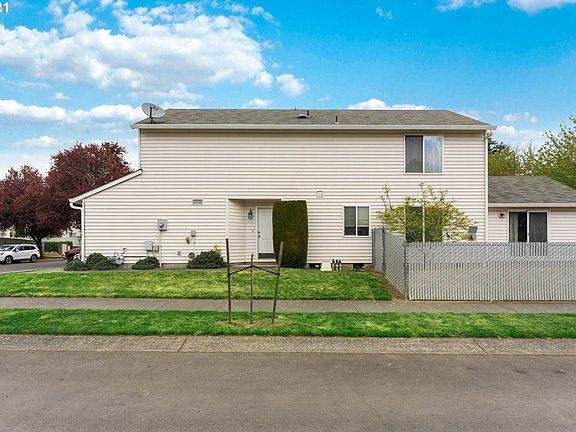 2nd image of 3101 NE 118th Ave