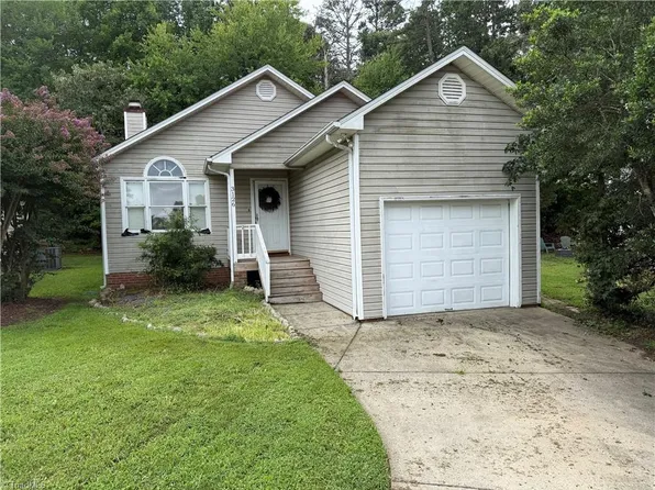 3126 Westbury Dr, Jamestown, NC 27282