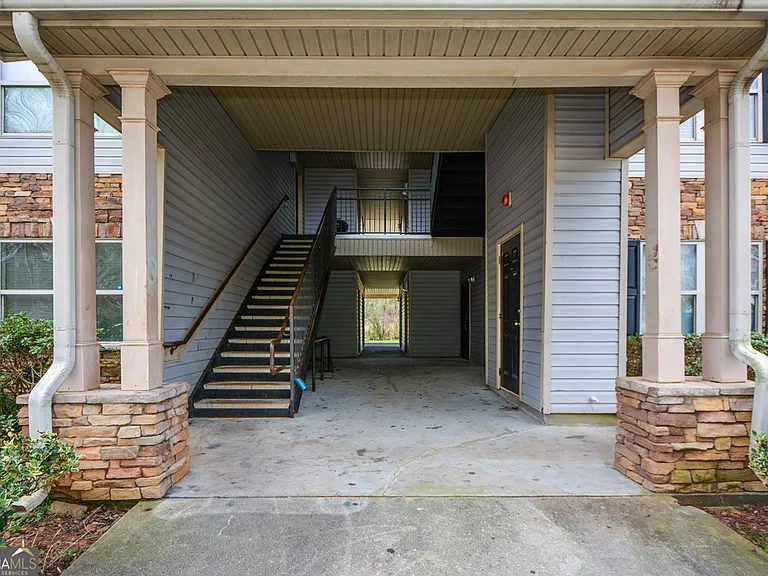 4103 Fairington Club Dr — Photo 3