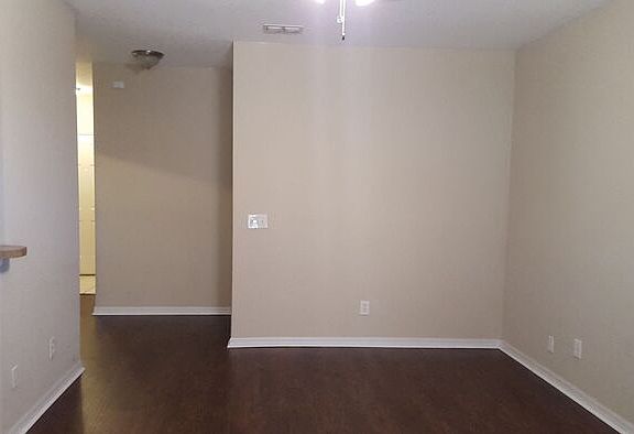 3rd image of 3978 N Biscayne Dr