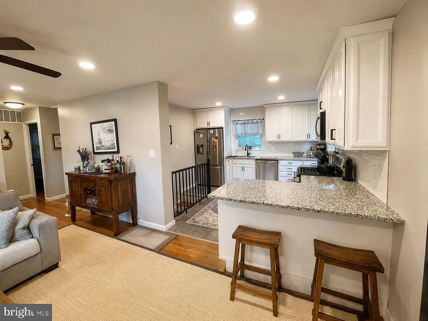 4 bed, 2.0 bath, 1482 sqft, $3,500 — Photo 4