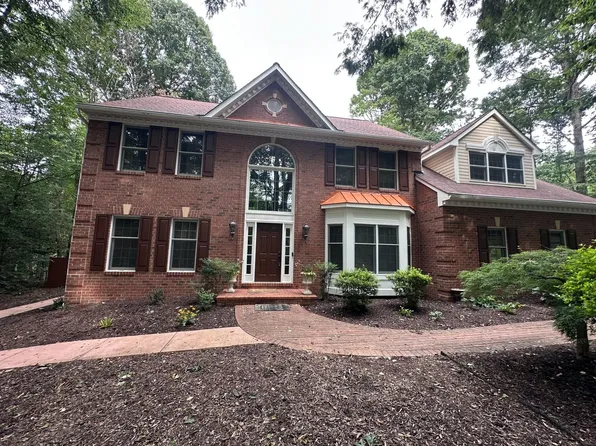 10205 Chinkapin Dr, Manassas, VA 20111