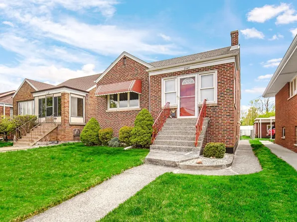 2145 Wespark Ave, Whiting, IN 46394