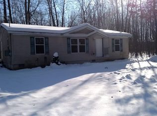 9218 N Douglas Rd, Vestaburg, MI 48891