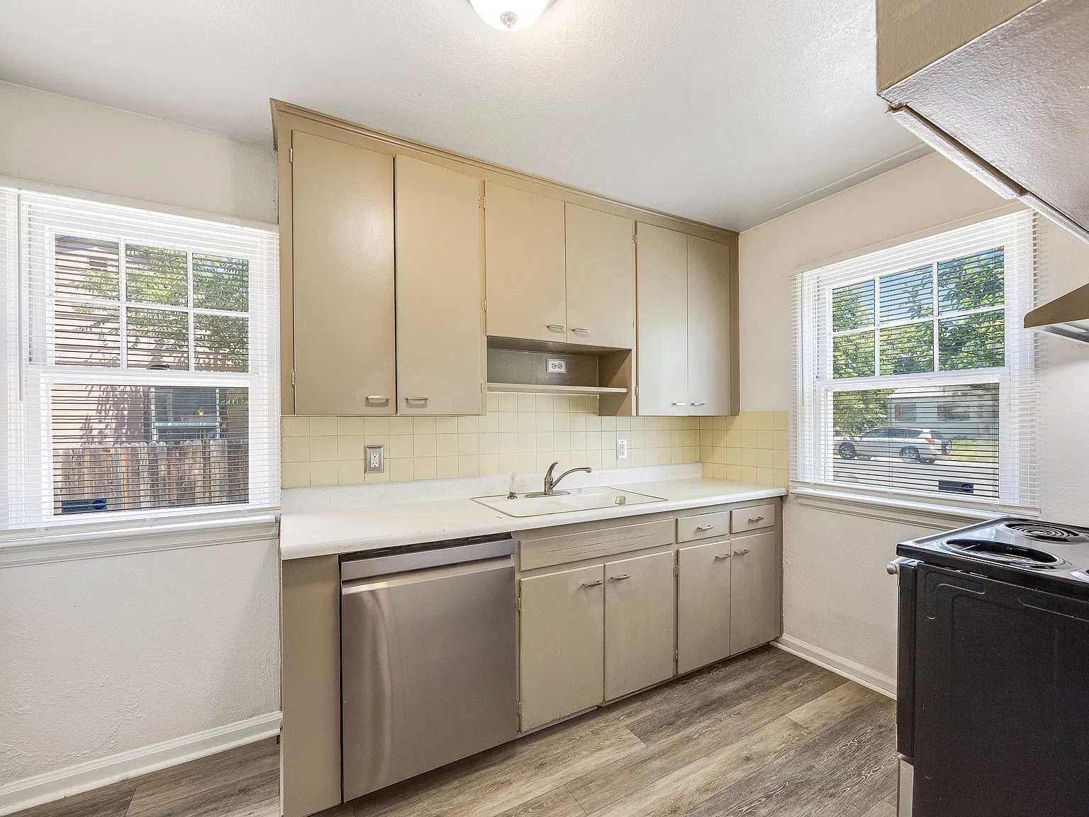 4 bed, 1480 sqft, $2,495 — Photo 4