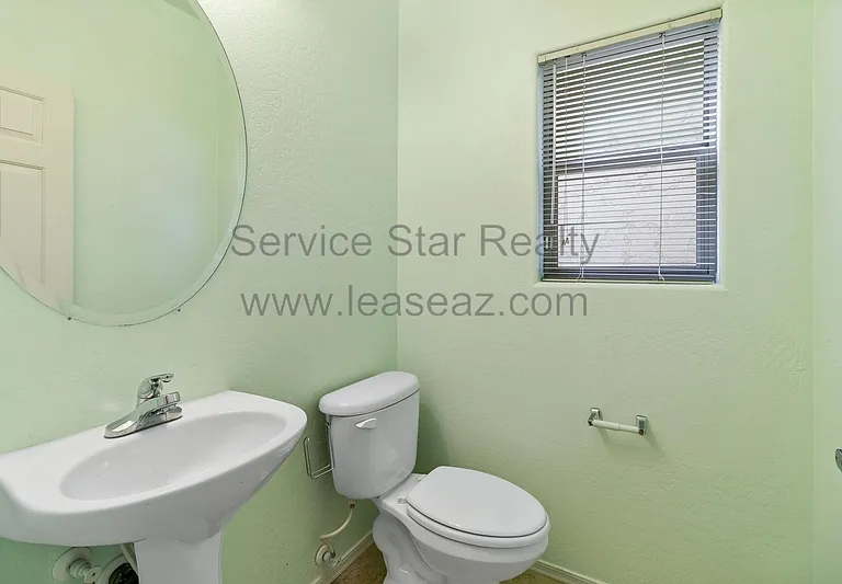 14916 N 177th Ave — Photo 9