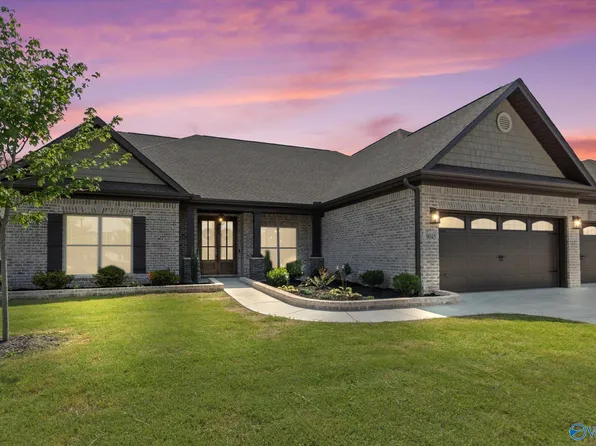 9045 Redstone Square Dr, Huntsville, AL 35824