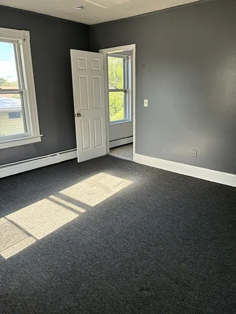 2 bed, 825 sqft, $1,300 — Photo 3