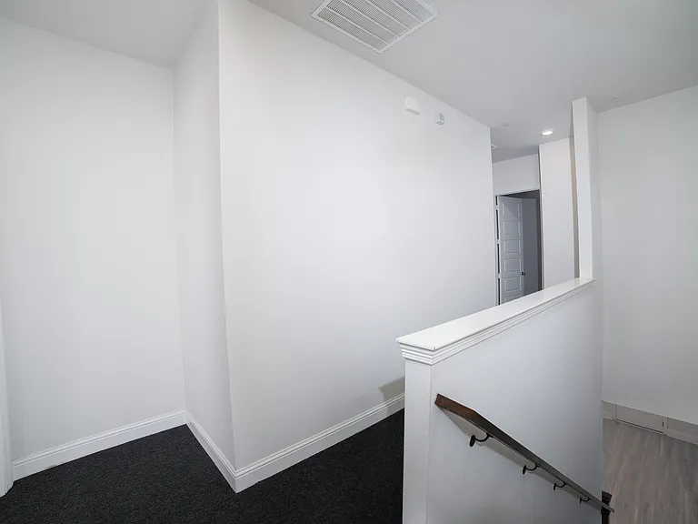 293 Ferndale St — Photo 10