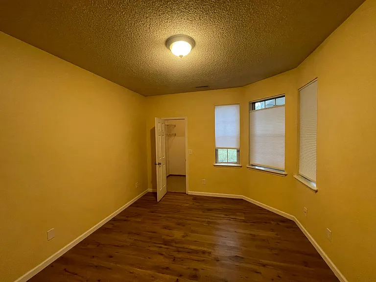 4803 Foxwood Dr S #3 — Photo 13
